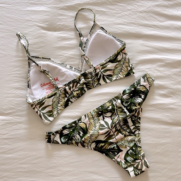 Cabana del Sol Wrap Bikini Set - Green Leaf Pattern - Picture 7 of 10